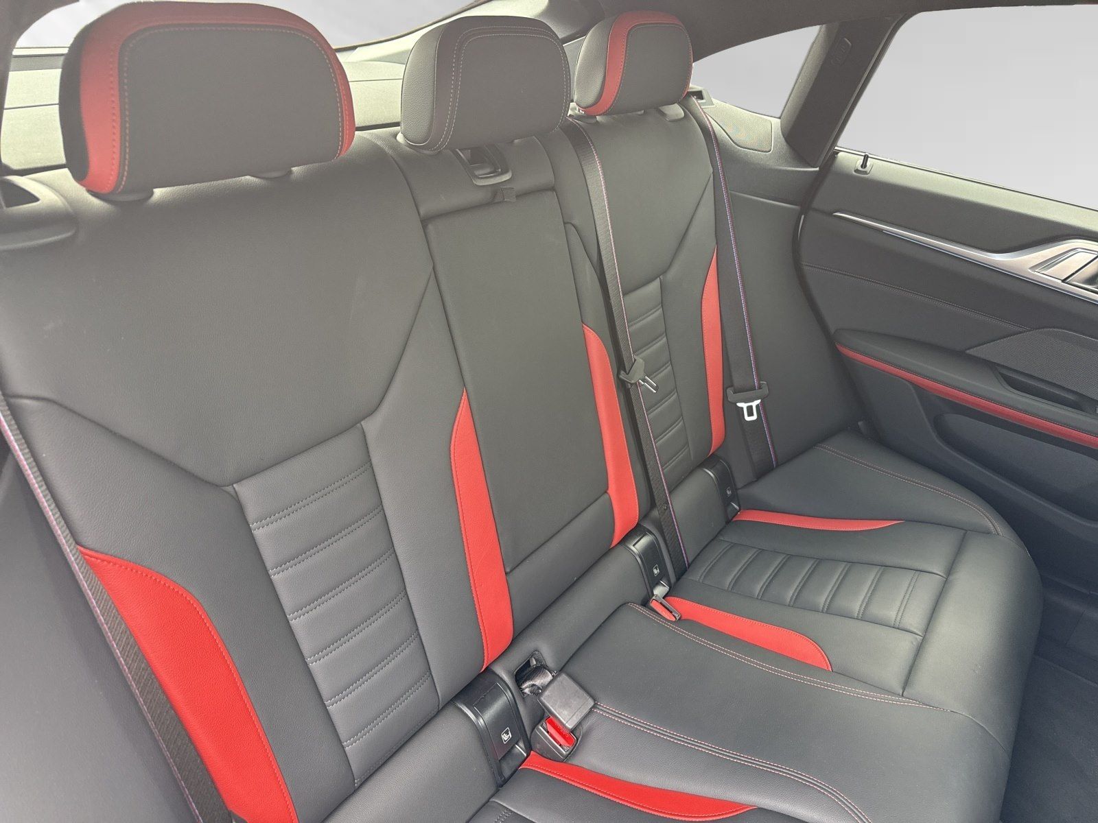 BMW i4 - Bild 15