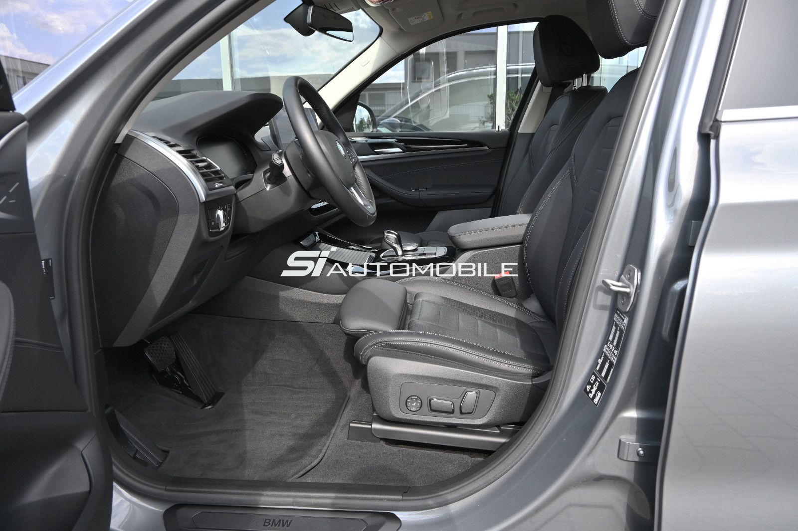 Fahrzeugabbildung BMW X3 xDr20i °AHK°HUD°MEMO°SITZKLIMA°STANDHZG°360°