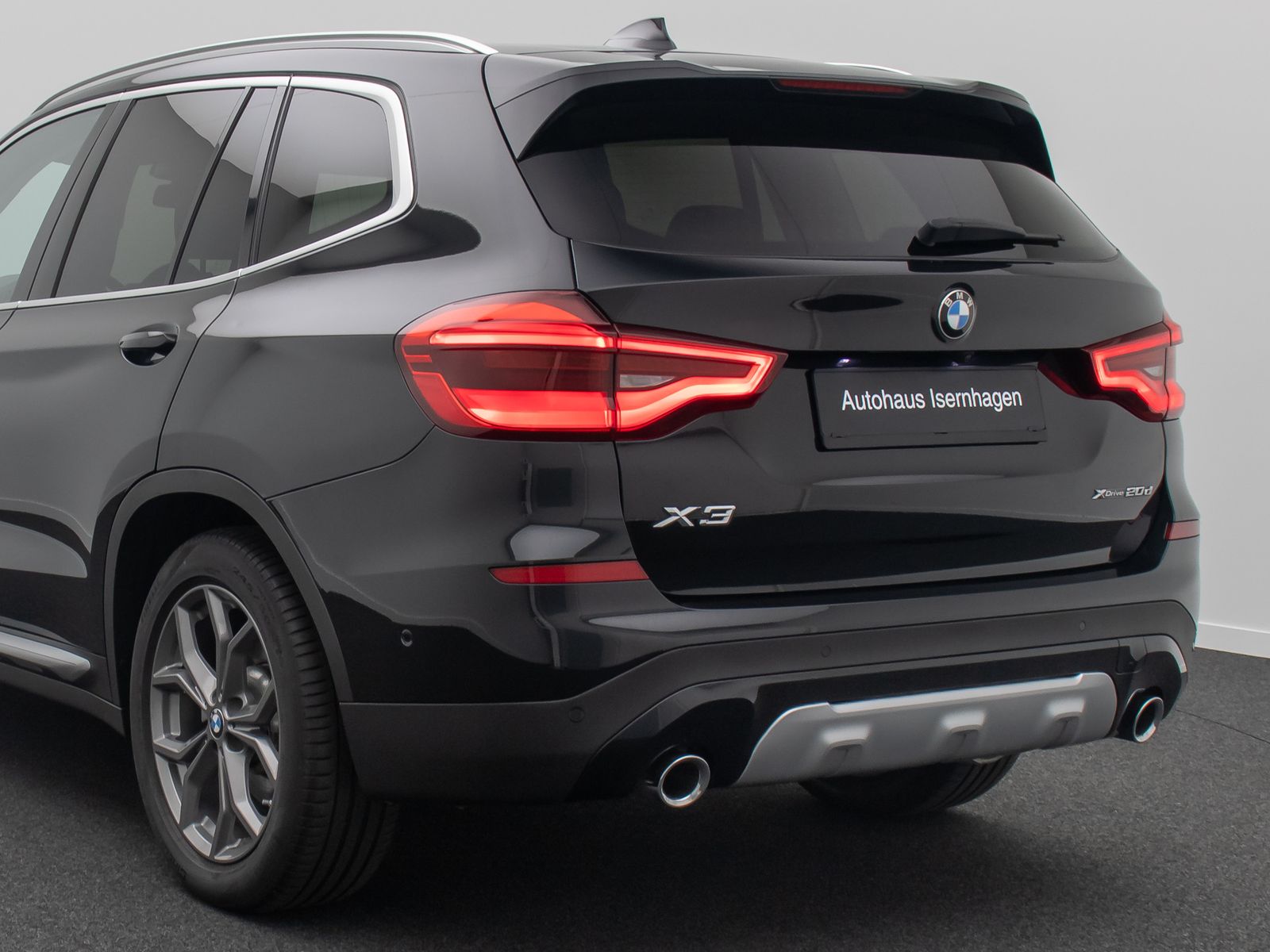 Fahrzeugabbildung BMW X3 xD20d xLine Kamera HUD DAB Alarm Komfort 19"