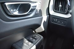 Fahrzeugabbildung Volvo XC60 T8 Twin Engine R-Design*360°*LUFT*AHK