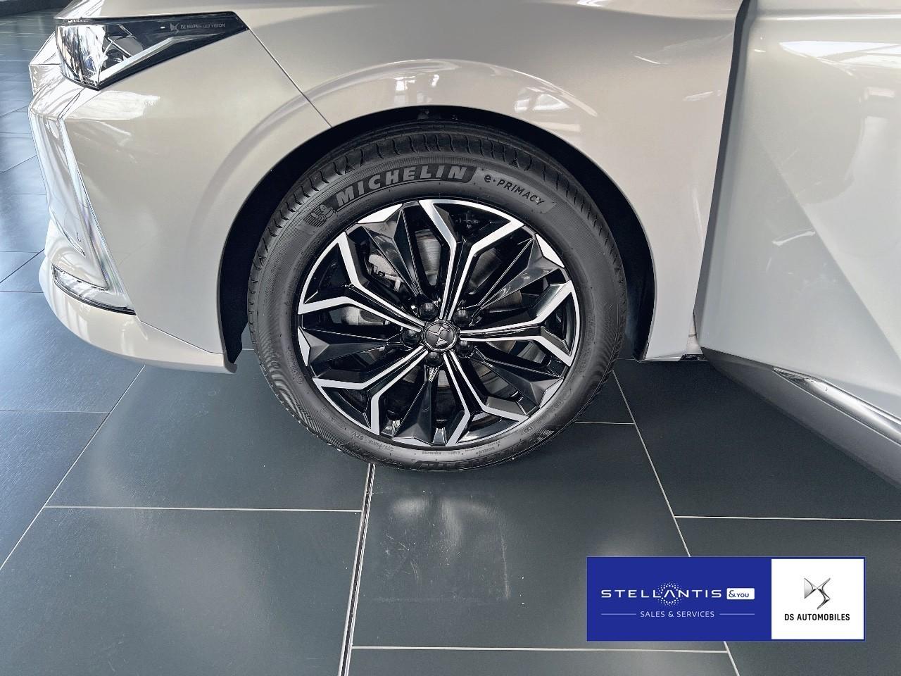 DS Automobiles DS4 E-Tense Hybrid 225(Plug-In)Rivoli S&S(EU6d)