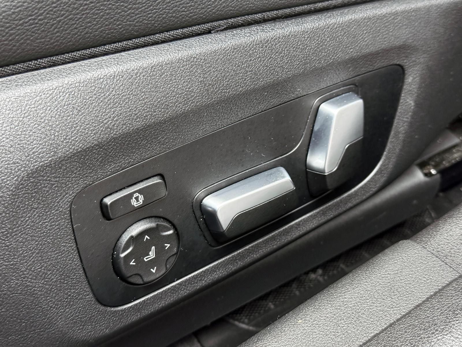 Fahrzeugabbildung BMW XDR*INDIVIDUAL*DEUTSCH*H&K*LASER*STANDHZ*PANO*AH