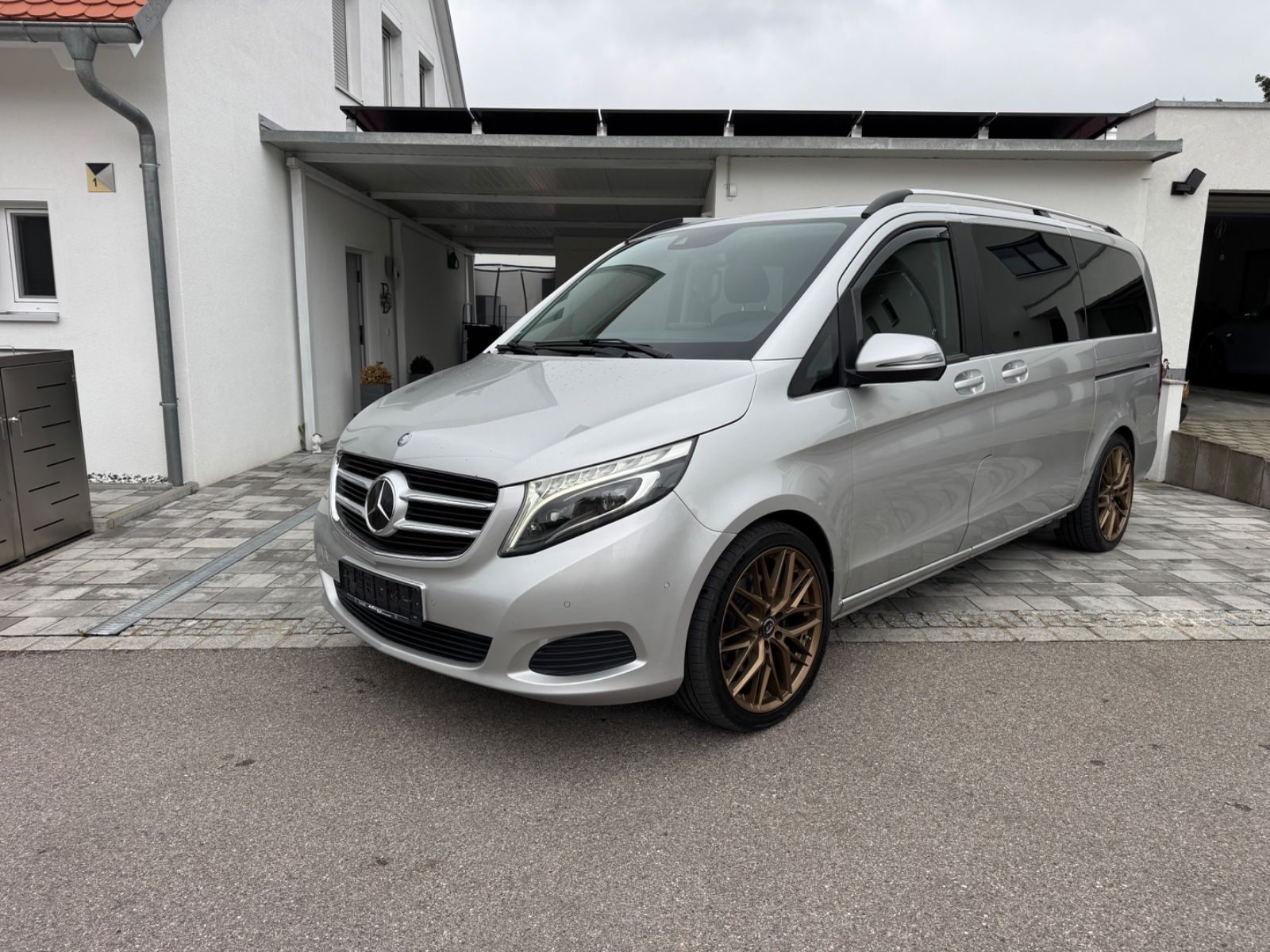MERCEDES-BENZ V 250 d Aut. 4MATIC AVANTGARDE lang AVANTGARDE