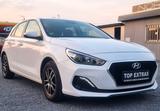 Hyundai i30 Select KLIMA NAVI KAM TEMP SITZH LED ALU TOP - Hyundai i30 Gebrauchtwagen in Duisburg
