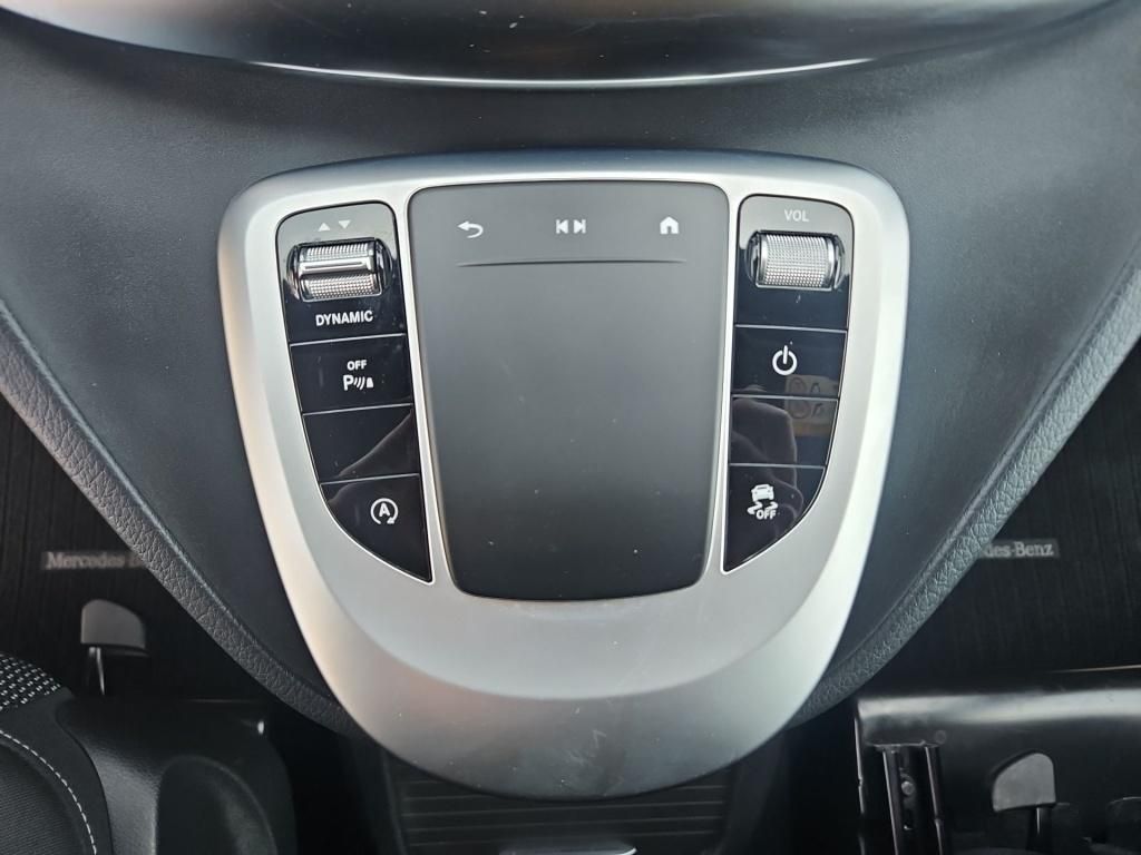 Fahrzeugabbildung Mercedes-Benz V 300 ED/L 4x4 AMG 7 Sitze 2,5t AHK Sound Standh