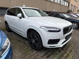 Volvo XC90 B5 Momentum Pro AWD - Volvo XC90 mit Benzin-Antrieb: Geländewagen