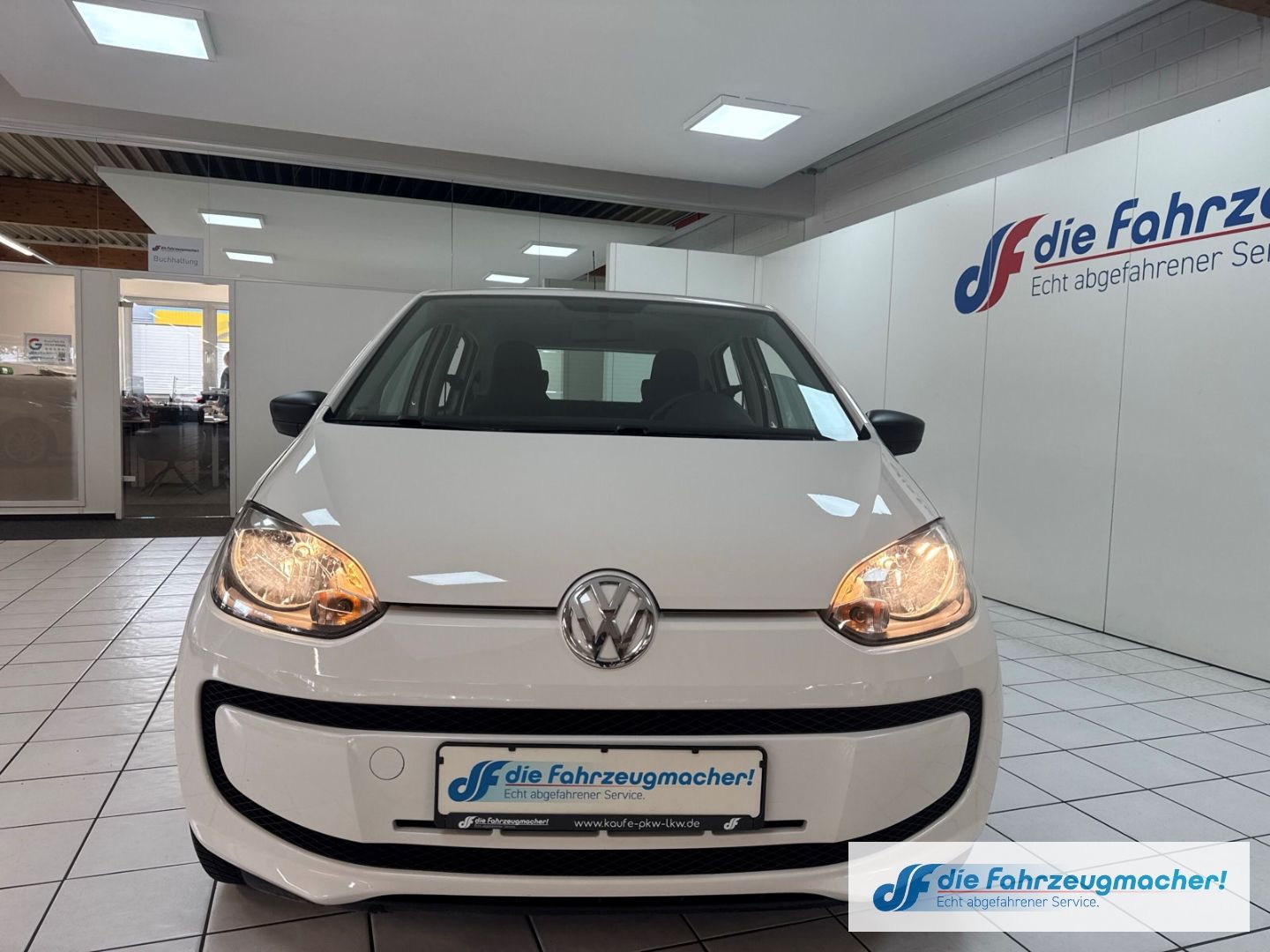 Fahrzeugabbildung Volkswagen up! take GA teilb.Rücksb AUX MP3 CD Tagfahrlicht