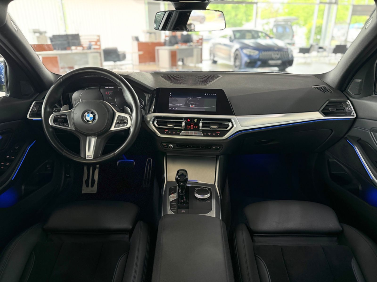 Fahrzeugabbildung BMW M340i xD Panorama DAB HiFi CockPit+ PDC LED 19"