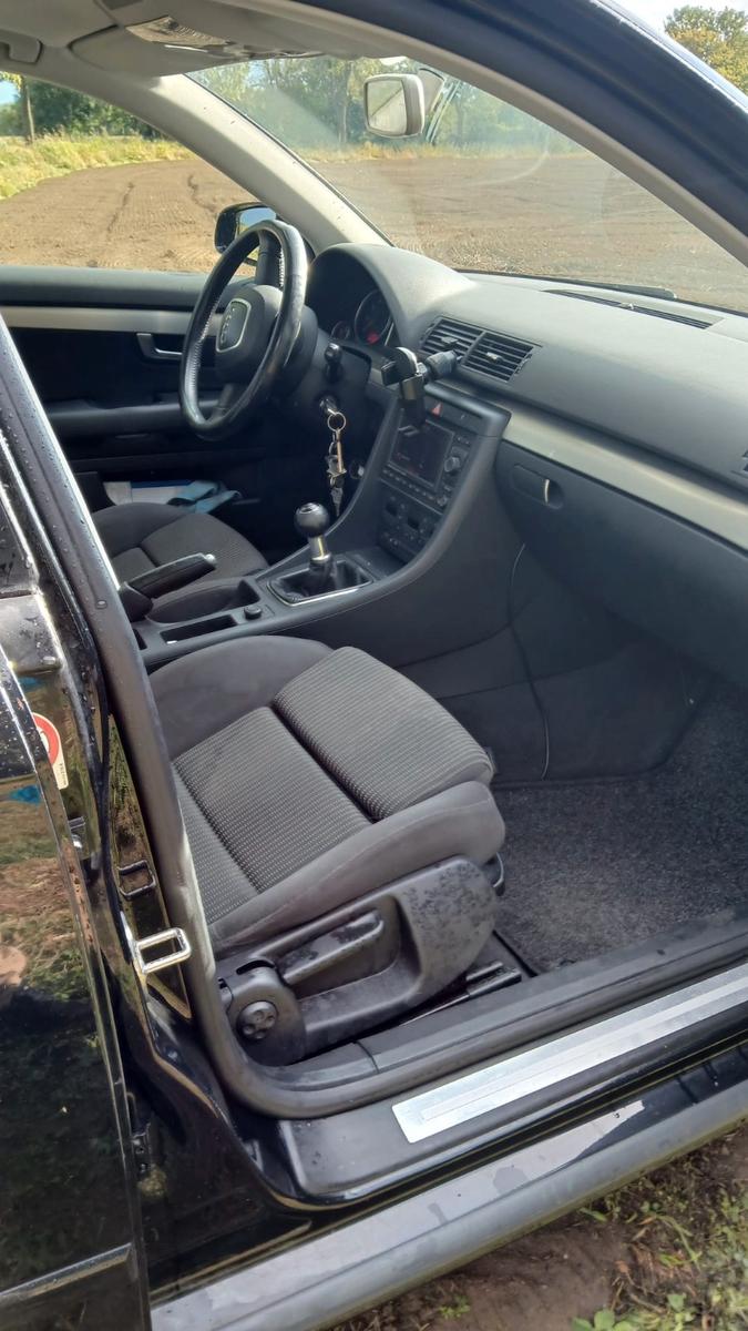 Audi A4 2006 — photo 6