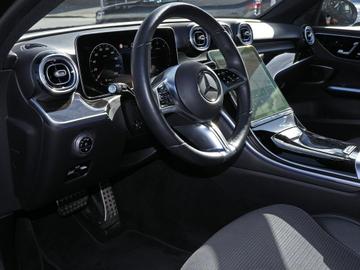 صورة 10 لـ 2023 Mercedes-BENZ C 220