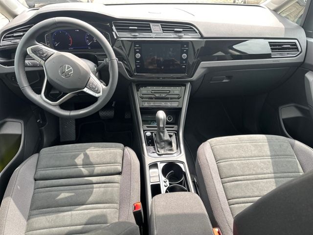 Fahrzeugabbildung Volkswagen Touran 2.0 TDI HIGHLINE KAMERA TRAILER-ASSIST AH