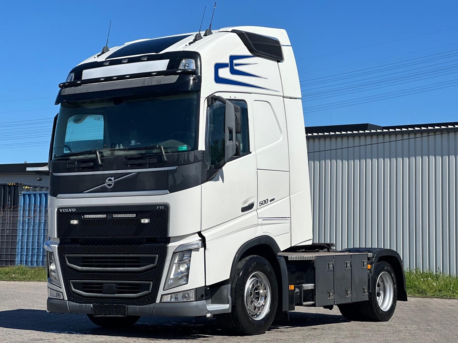 Volvo 500 XL I park cook VEB Kamera
