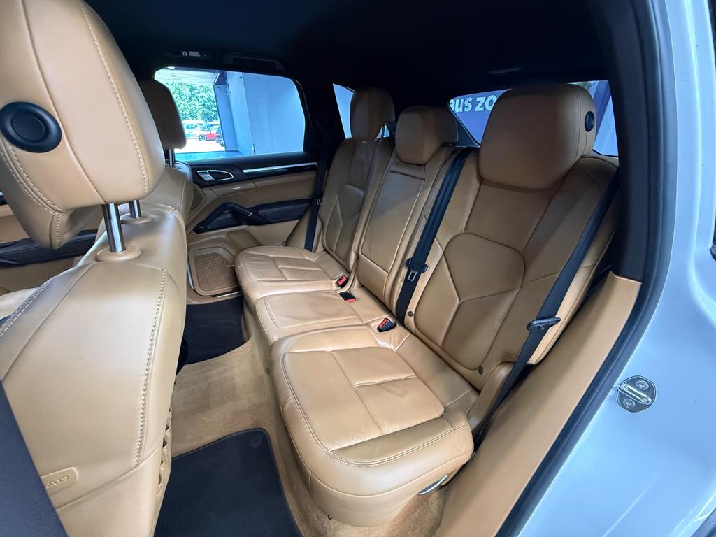Porsche Cayenne S Diesel 4.2 V8, Foto 40 von 50