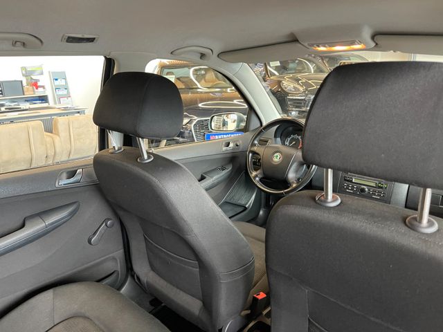Skoda Fabia Combi Elegance Aut. *KLIMA*SHZ*TÜV*