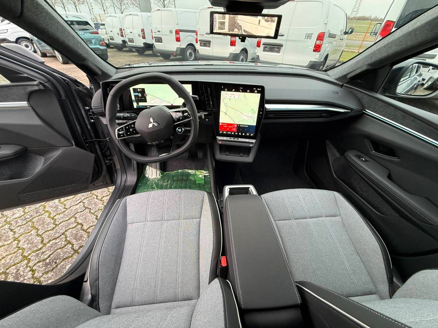 Fahrzeugabbildung Mitsubishi Eclipse Cross Diamant TOP