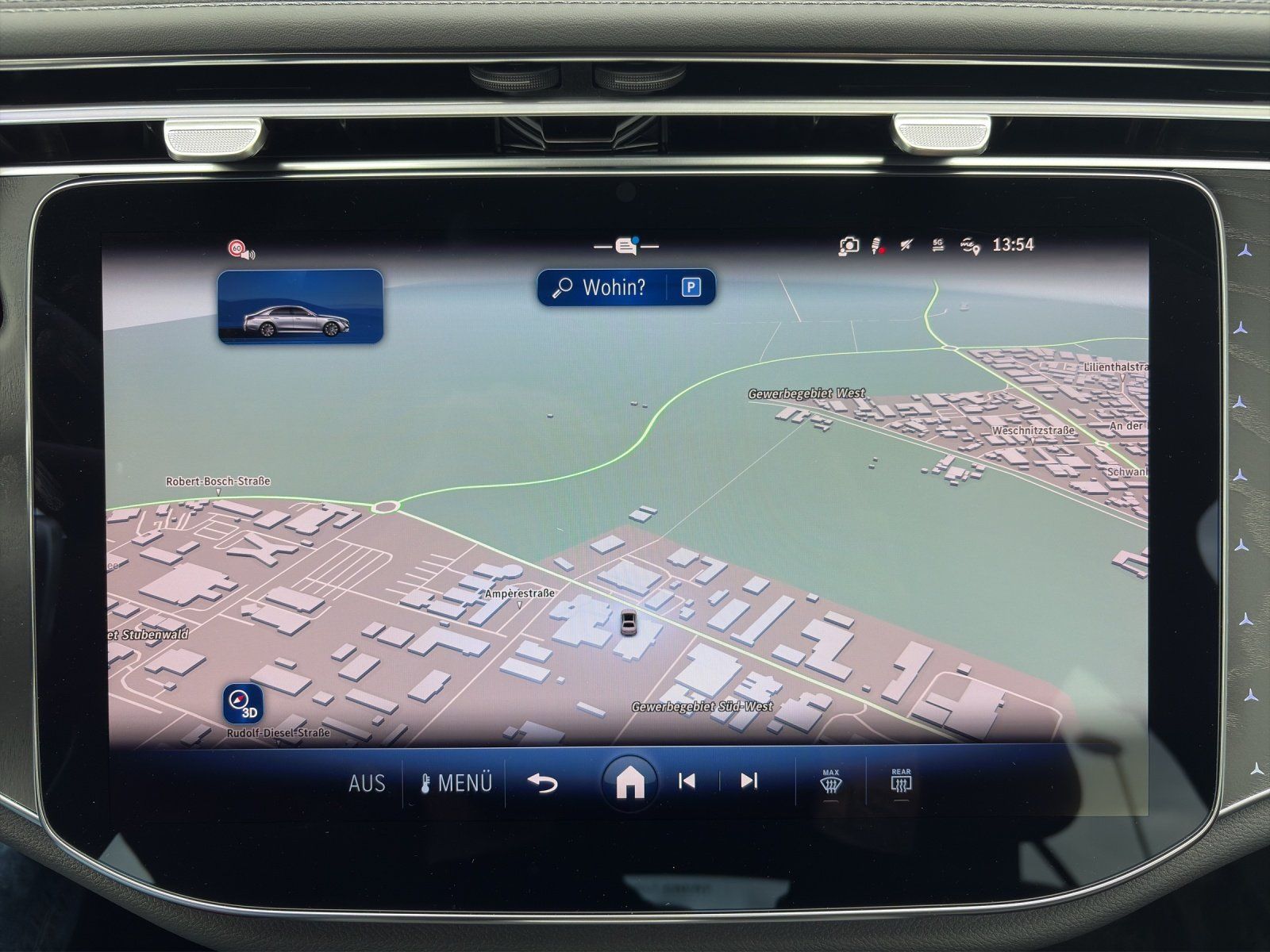Fahrzeugabbildung Mercedes-Benz E 220 d  AMG+ 360° DIGITAL Distro Burme4D SitzKl