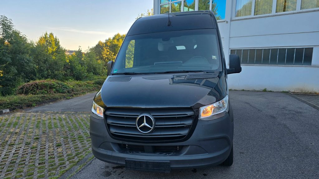 Image of Mercedes-Benz Sprinter