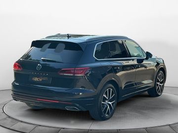 Volkswagen Touareg - 9