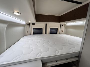 Westfalia Columbus 600 D 140PS 8G Schlafdach SOLAR SKYVIEW