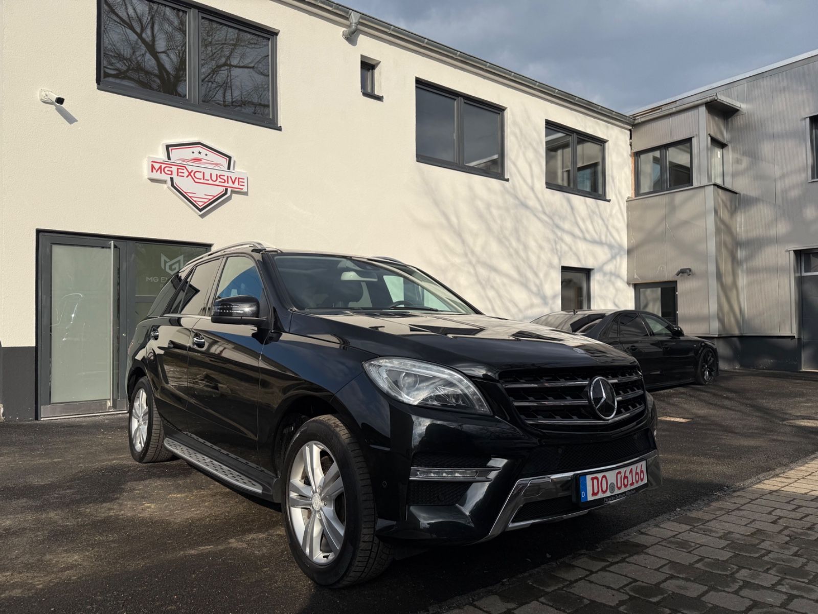 Fahrzeugabbildung Mercedes-Benz ML 500 AMG Line Panorama