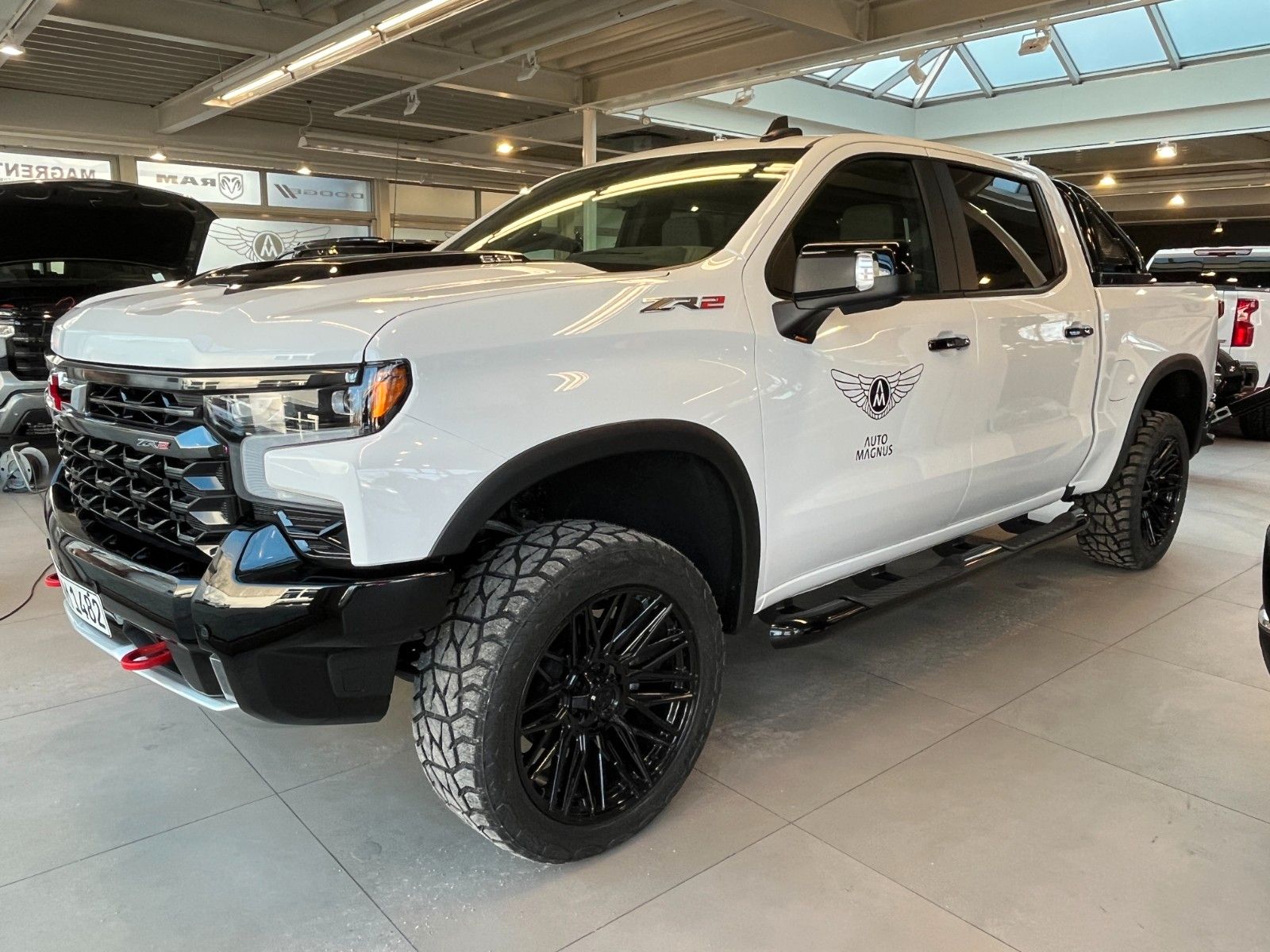 Fahrzeugabbildung Chevrolet Silverado ZR2 V8 6.2 Offroad-Paket*Head-Up*360°