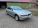 BMW E39 520i TÜV NEU Schwarzer Dachhimmel - BMW 520: E39 520d
