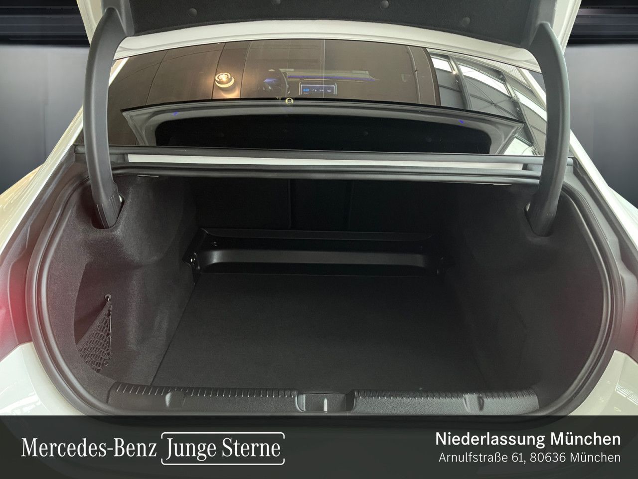 Mercedes-Benz EQE 300 AMG ADVANCED PLUS NIGHT DISTR 19 TOTW foto 21