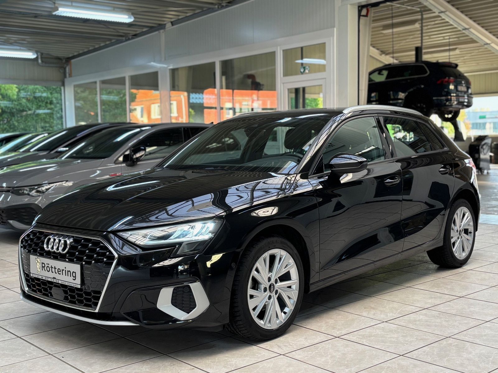 Fahrzeugabbildung Audi A3 Sportback 35 TDI advanced LED+KAMERA+NAVI+GRA
