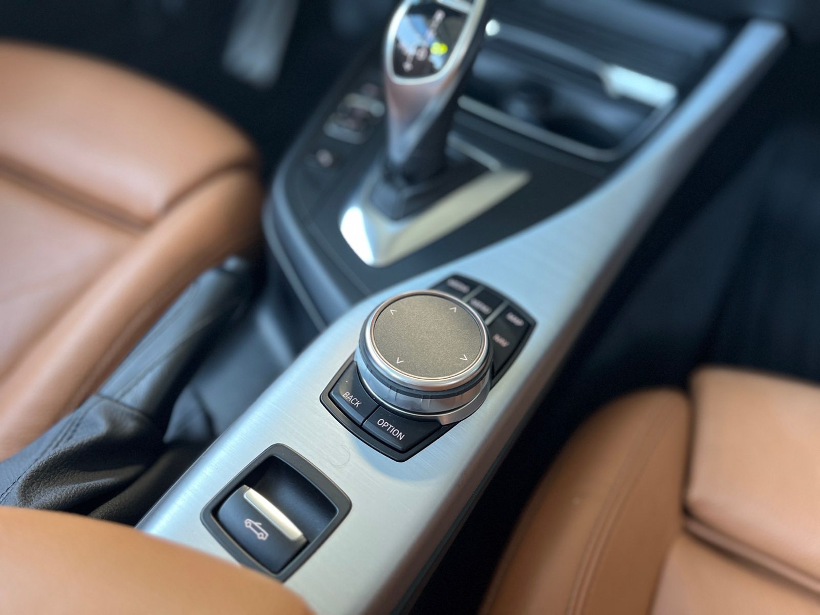 Fahrzeugabbildung BMW 220i Cabrio M Sport Shadow LED NAV RFK SHZ 18"