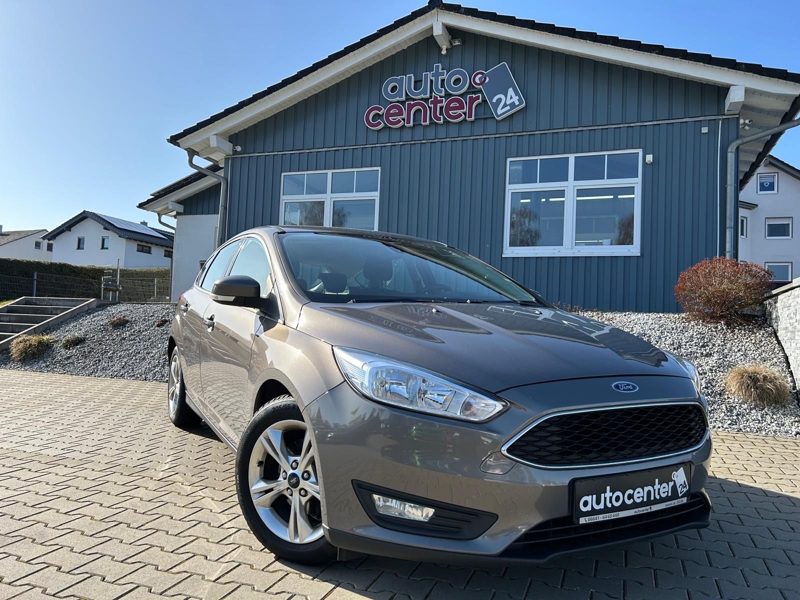Fahrzeugabbildung Ford Focus Lim.°Navi°PDC°Alu°Tüv Neu°