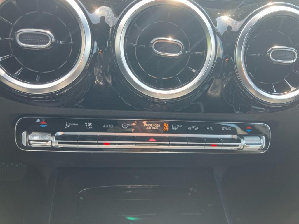 Fahrzeugabbildung Mercedes-Benz GLA 200 Kamera*LED-High Performance Scheinwerfer