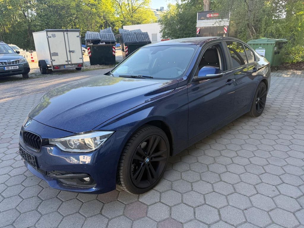 Image of BMW 320