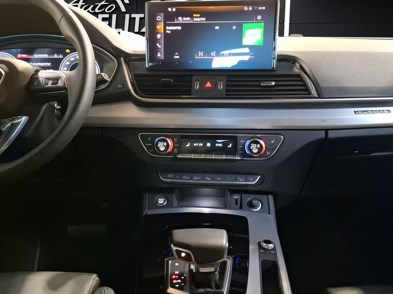 Fahrzeugabbildung Audi Q5 45 TFSI S-Line quattro S-tronic STH Matrix AH