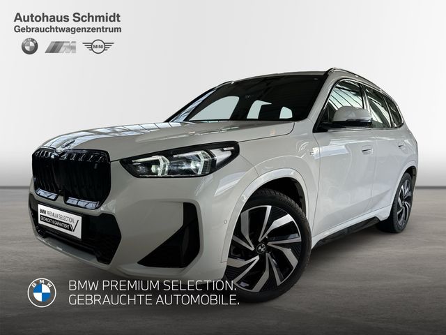BMW iX1 xDrive30 *M Sportpaket*20"*LC Prof.*HUD*DAB*
