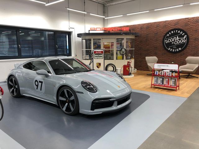 Porsche 992 911 Sport Classic - 161 km - NEUWERTIG !