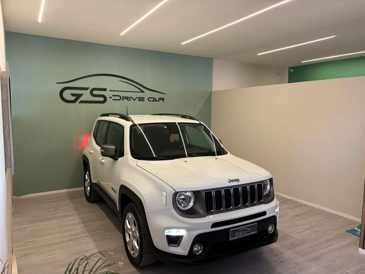 Jeep Renegade 1.3 T4 190CV PHEV 4xe AT6 Automati imagem 3