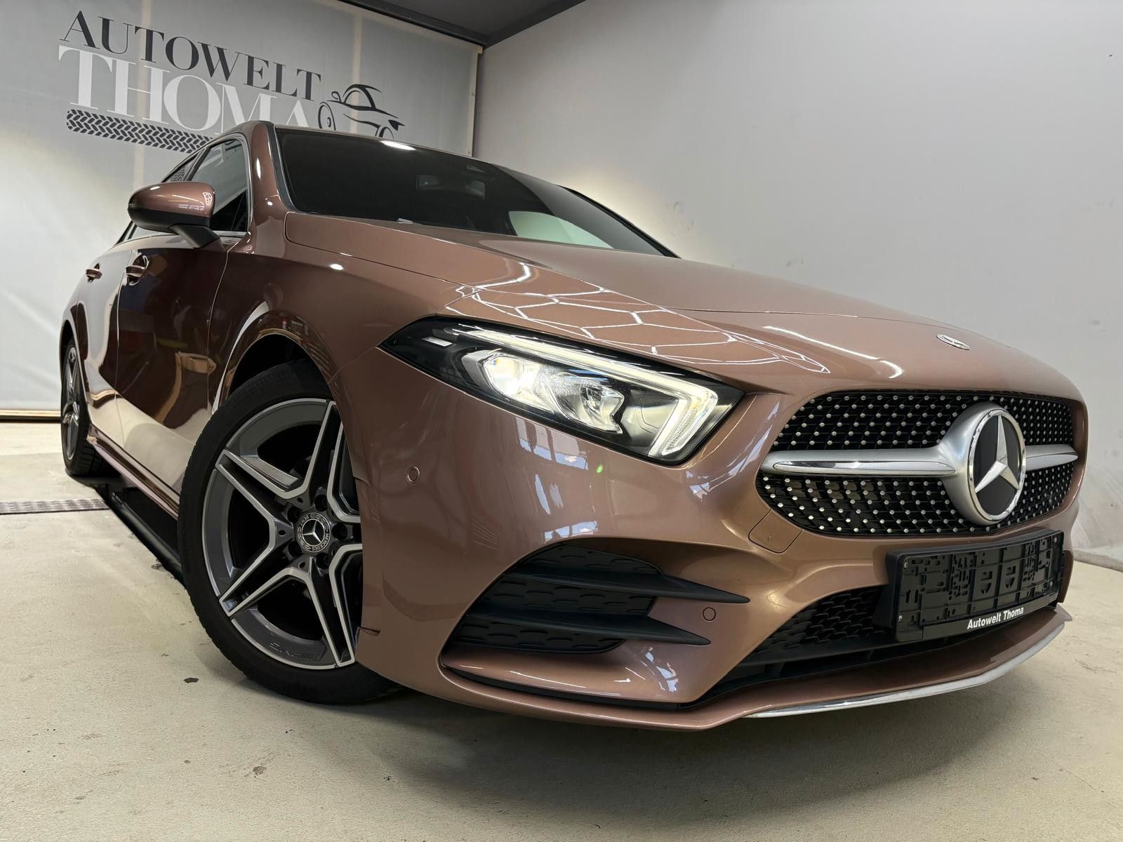 MERCEDES-BENZ A 200