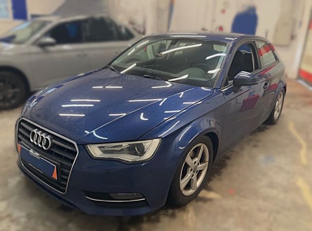 Audi A3 1.4 Sport-Sitze|Xenon|Einpark|Regense|Lichtau