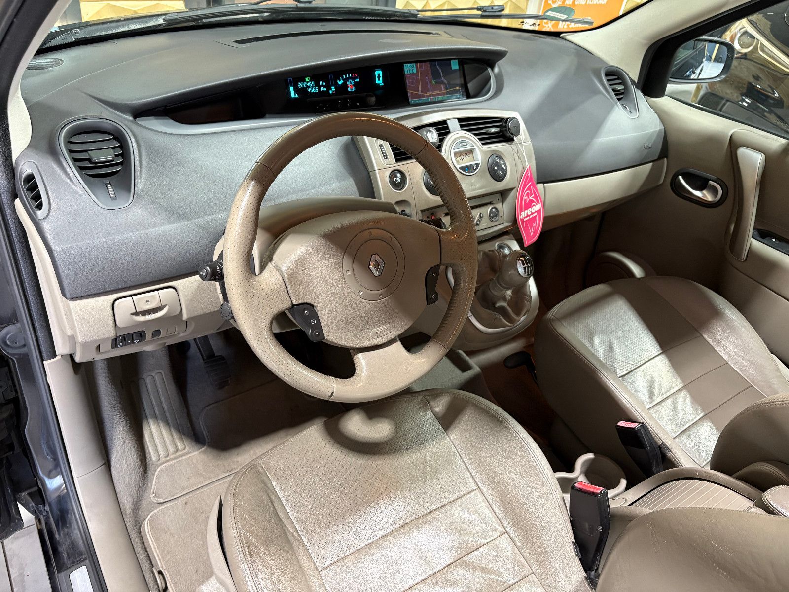 Fahrzeugabbildung Renault Scenic II Grand Privilege/7-SITZ/PANO/NAVI/SHZ/