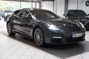 Porsche Panamera - 3