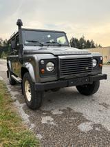Land Rover Defender 110 Td4 Station Wagon Experience, TÜV  - Land Rover Defender