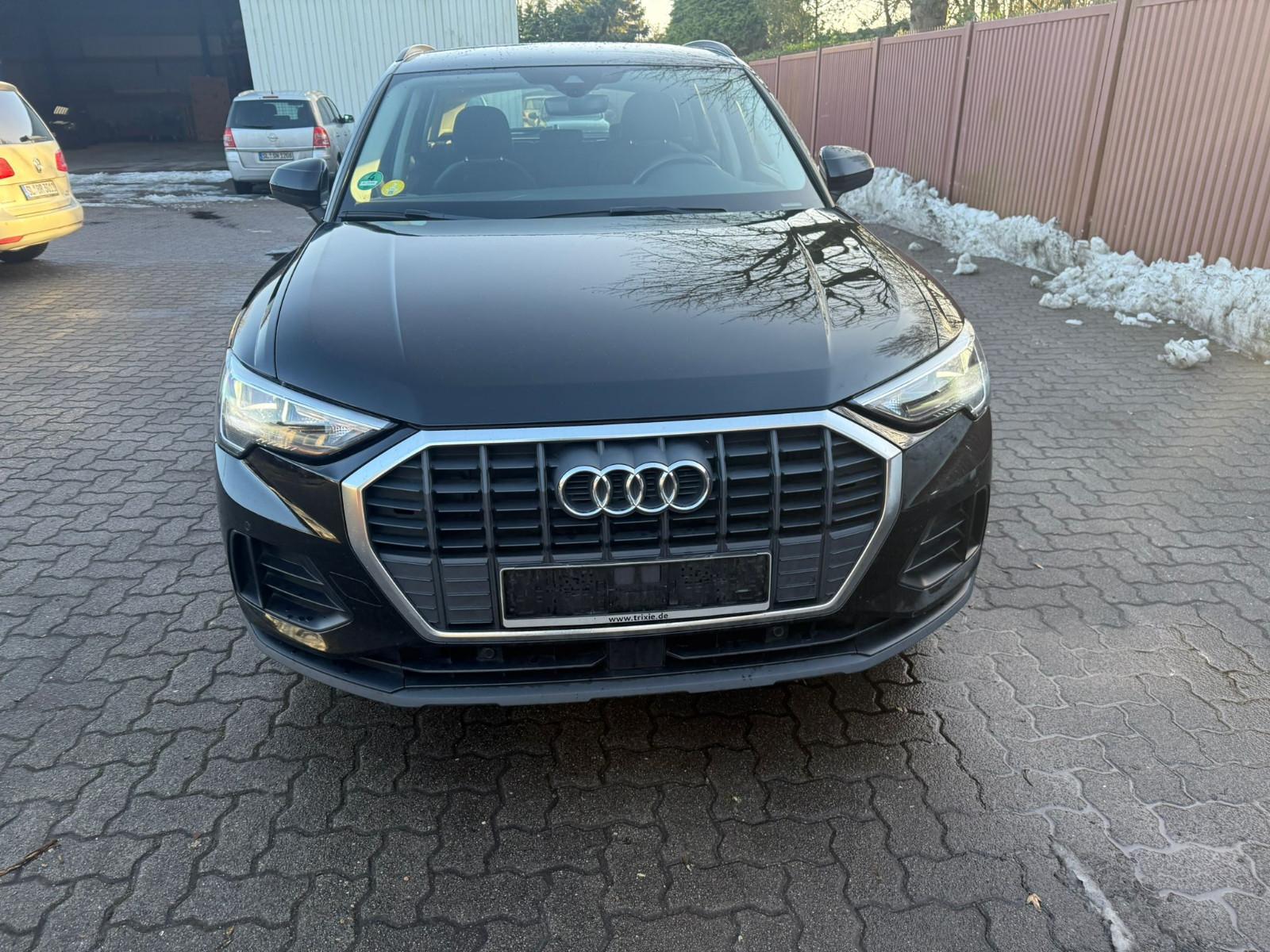 Audi Q3 35 TDI 1 Hand Scheck H.
