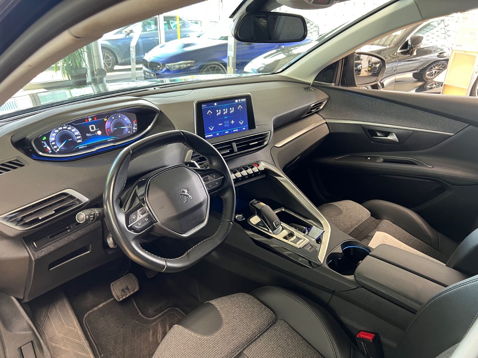 Fahrzeugabbildung Peugeot 3008 Allure