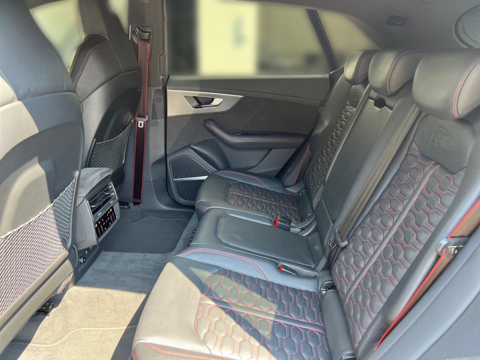 Audi RSQ8 - Bild 12