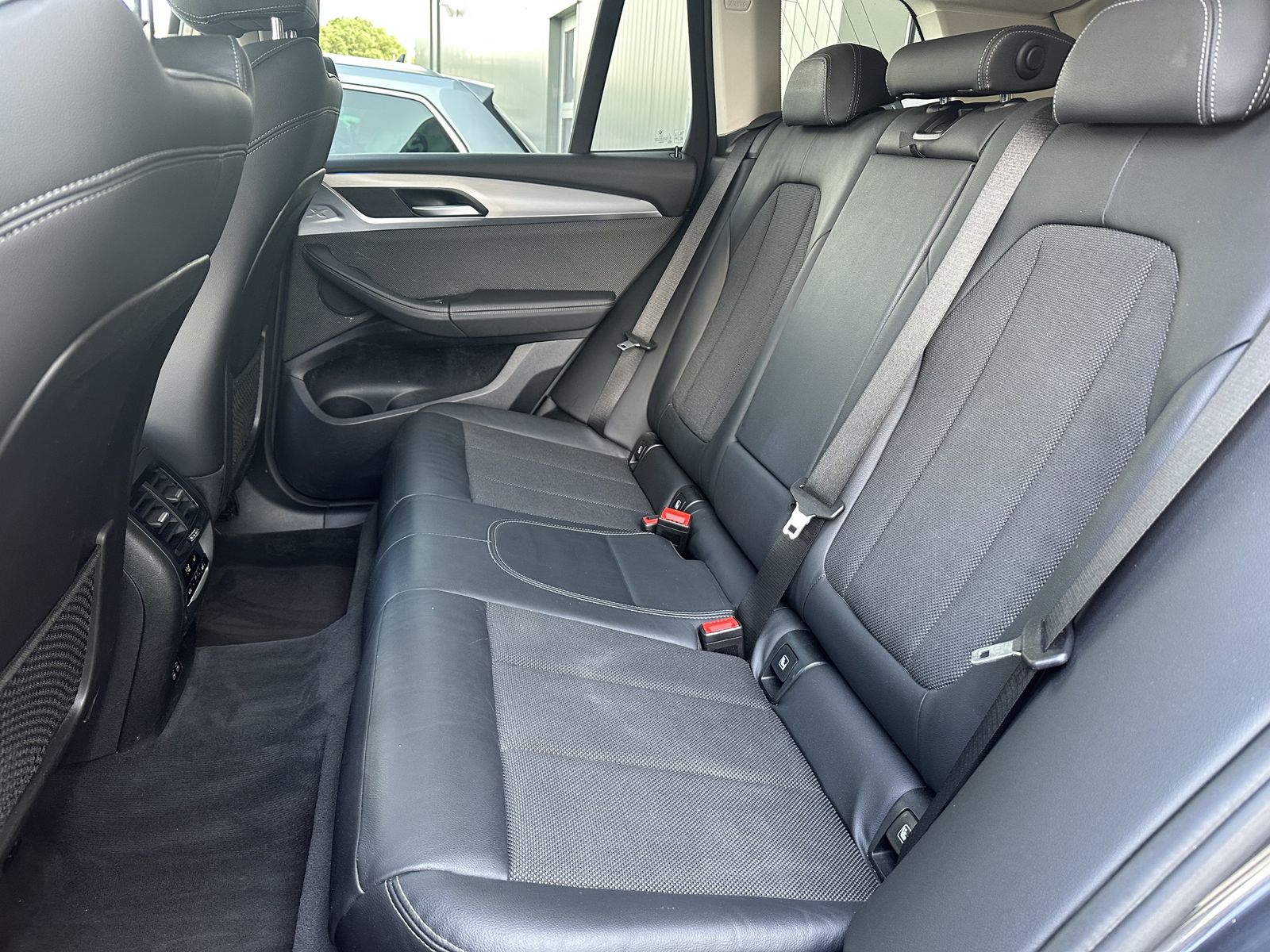 Fahrzeugabbildung BMW X3 xDrive30e xLine NAV+LED+HIFI+ACC+360°-KAMERA