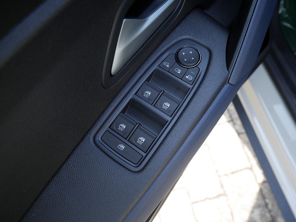 Fahrzeugabbildung Dacia Duster Journey TCe 130 2WD NEUES MODELL