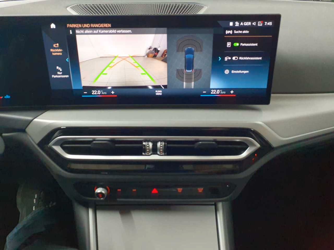 BMW 320i Touring Aut. Navi Leder SHZ LED  foto 14