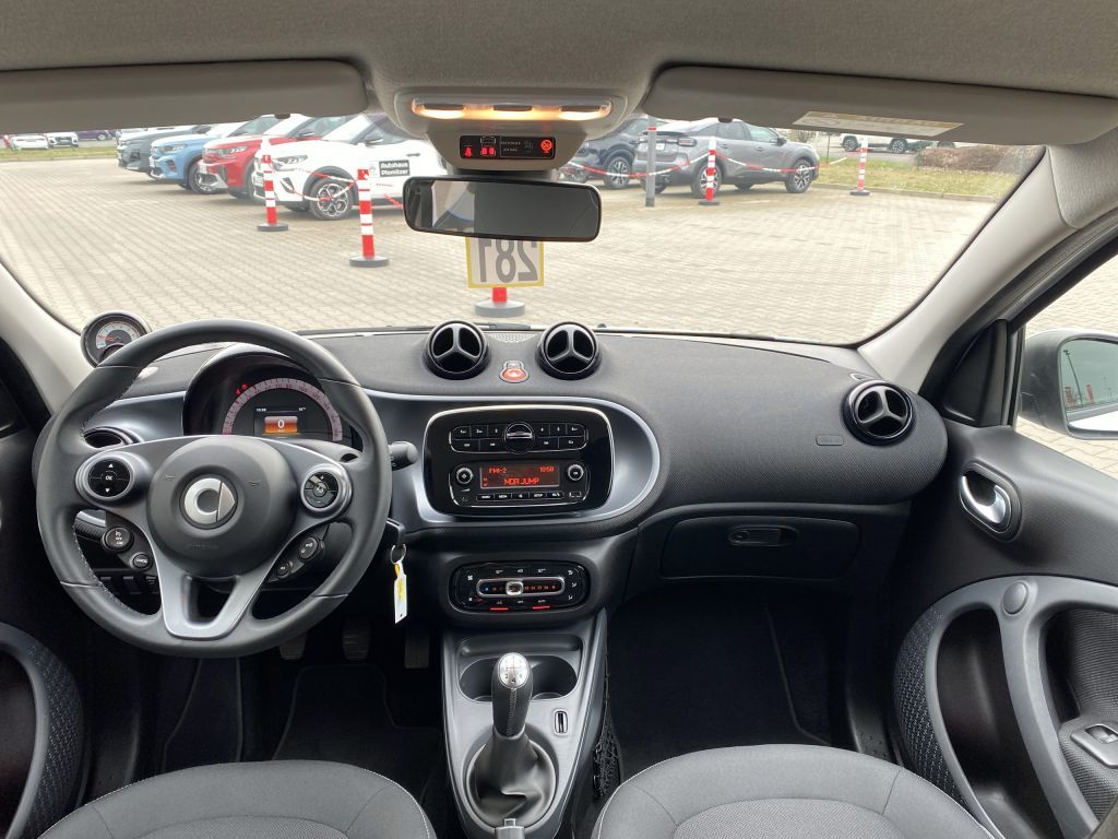 Fahrzeugabbildung Smart smart forfour passion *PDC hinten*Sitzh.*Klimaau