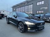 Volvo V60 Kombi Ultimate Dark Leder*Kamera*Pano*HUD* - Volvo V60 in Nürnberg