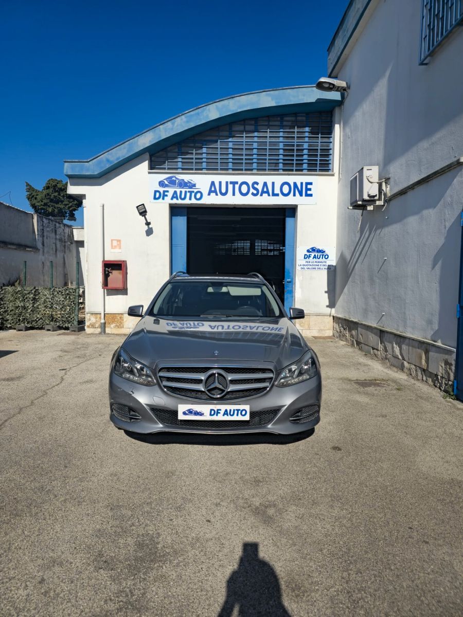 Mercedes E 220 - 1
